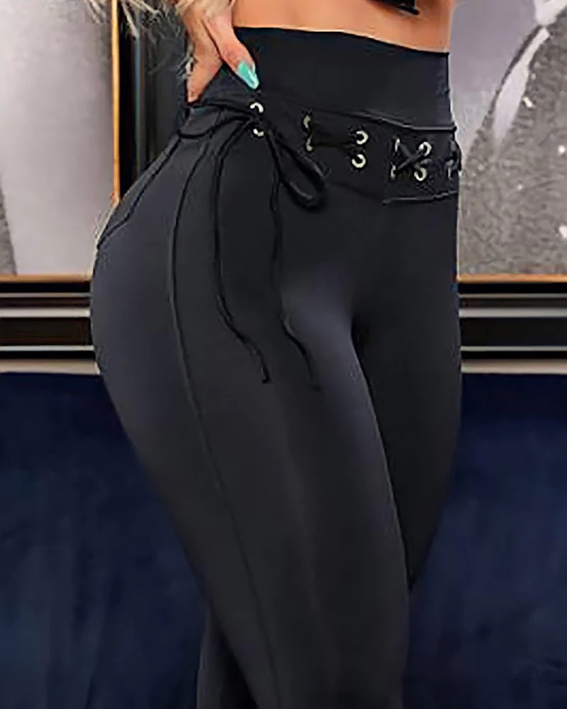 Sophisticated Pants with a Clean Classic Look