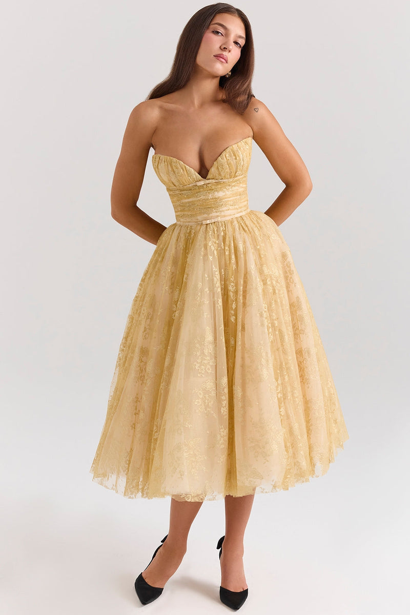 Effortlessly Elegant Dress with a Timeless Design