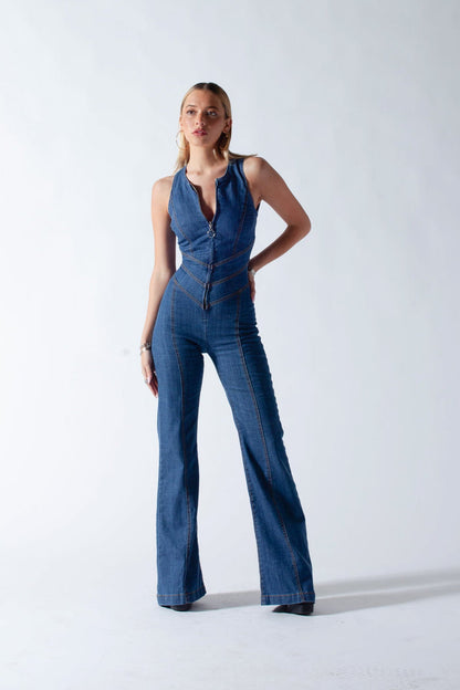 Well Tailored Garment with a Graceful Silhouette