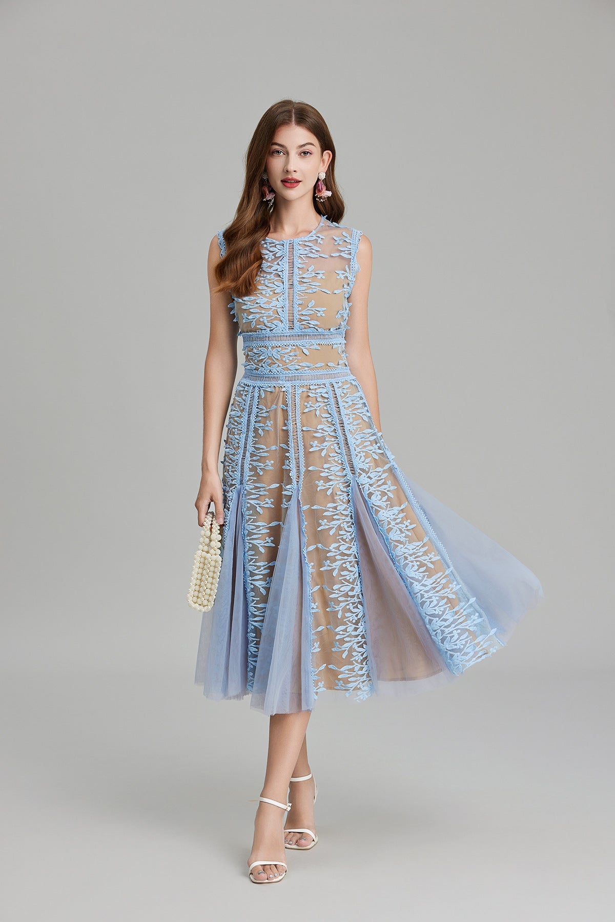 Sophisticated Dress with a Clean Classic Look