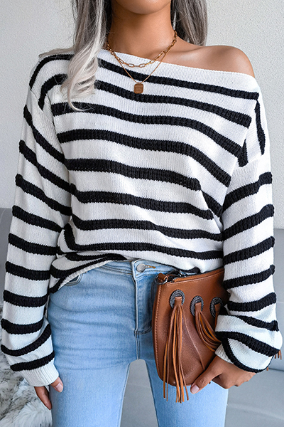 Classic Vintage Sweater with a Flattering Fit