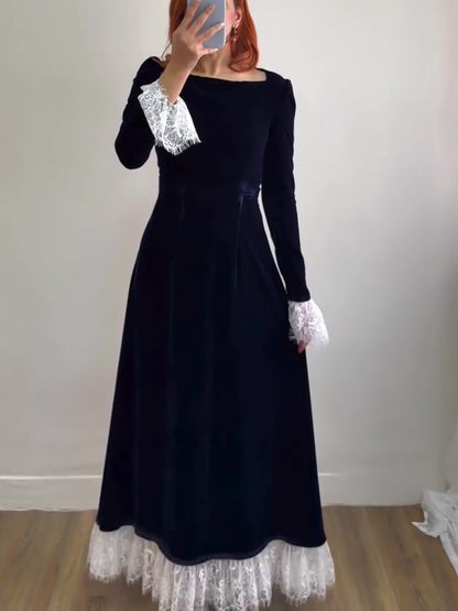 Classic Vintage Dress with a Flattering Fit