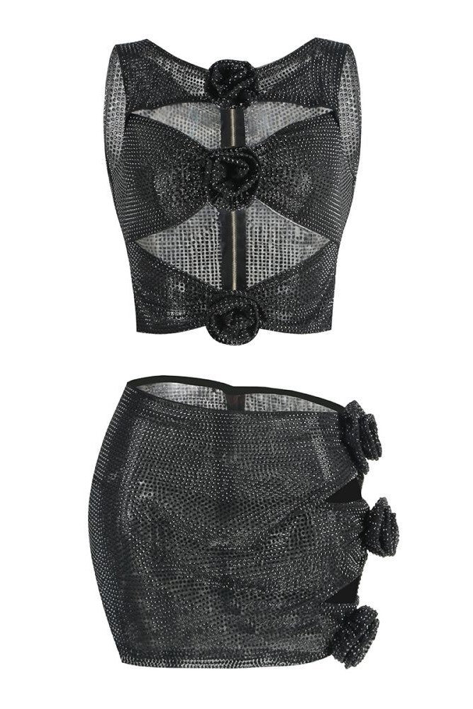 Sophisticated Garment with a Clean Classic Look