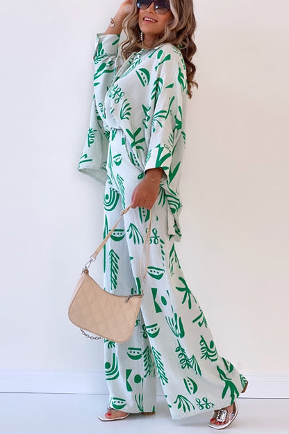 Classic Vintage Pants with a Flattering Fit