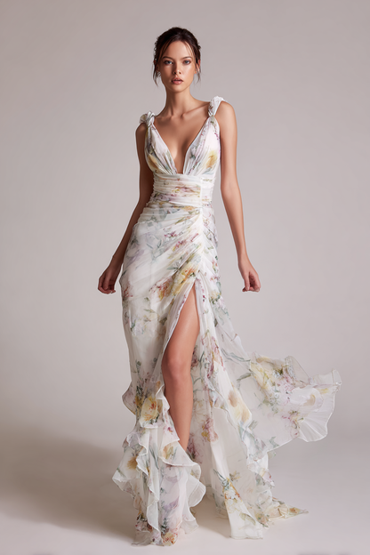 Gracefully Styled Dress for Any Occasion