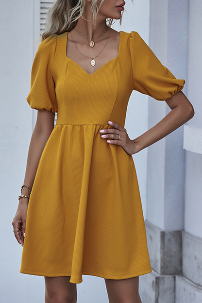 Classic Vintage & Enduringly Stylish Dress