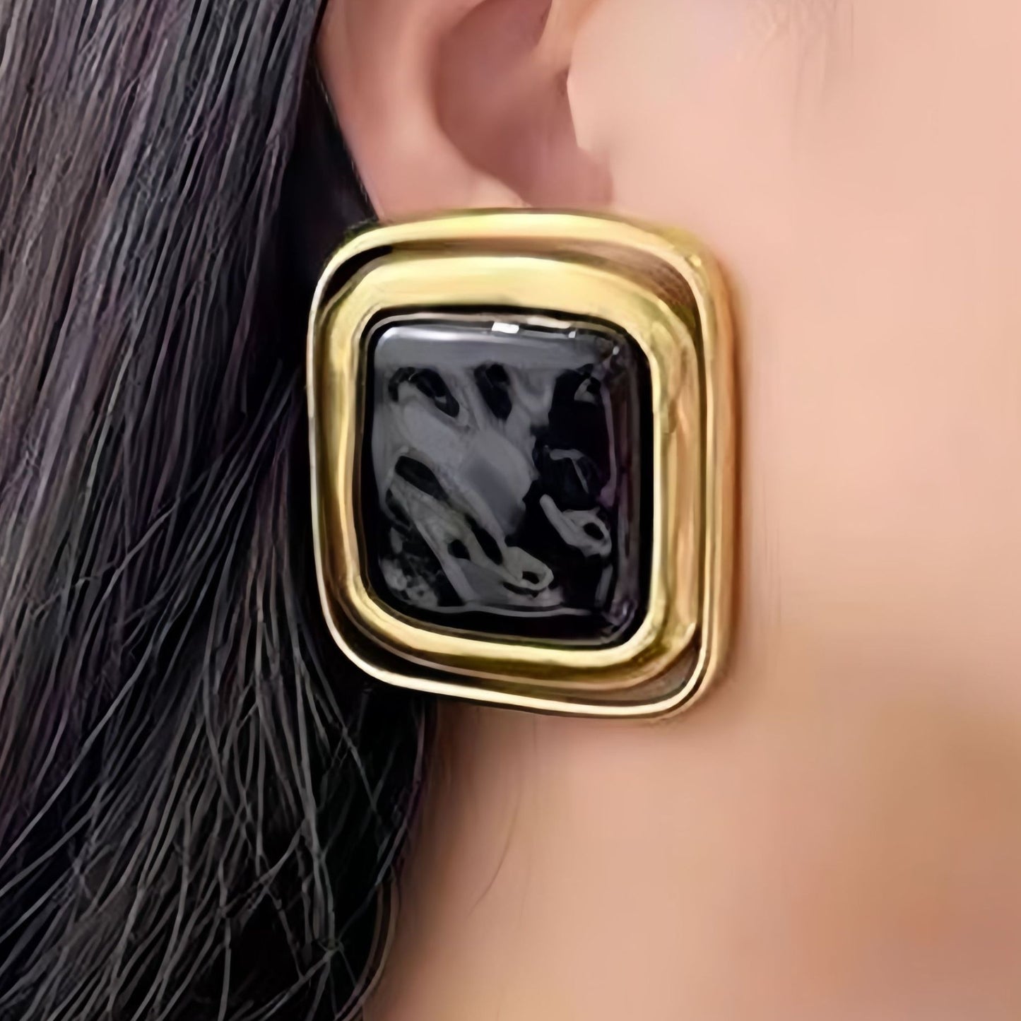 Classic Earring with Timeless Appeal