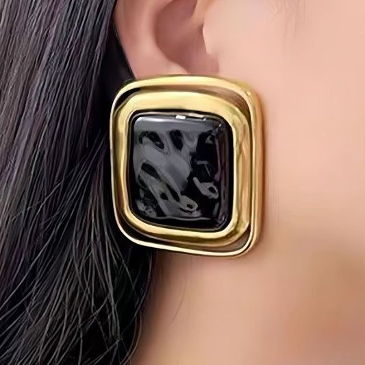 Classic Earring with Timeless Appeal