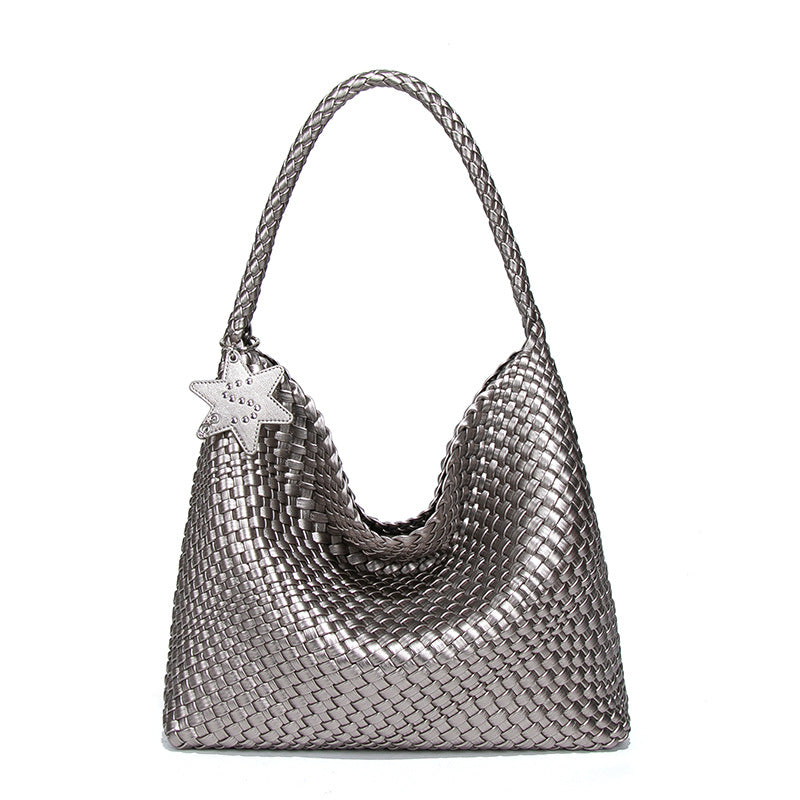 Effortlessly Elegant Bag with a Timeless Design