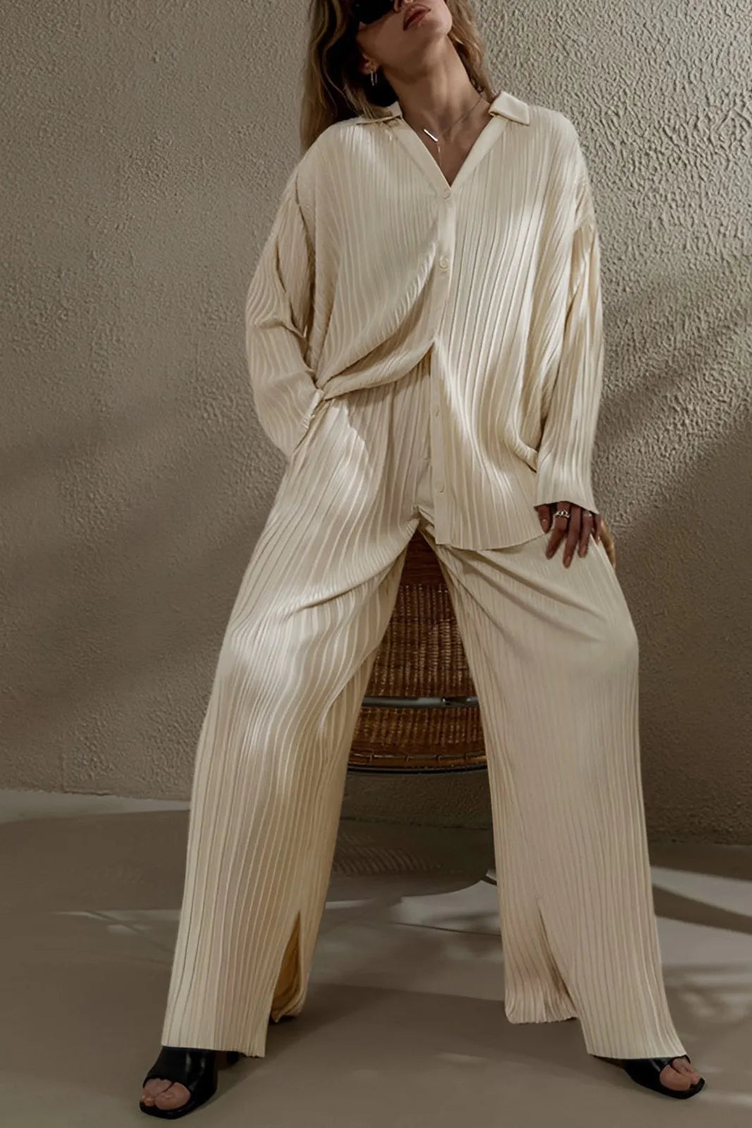Classic Vintage Pants with a Flattering Fit