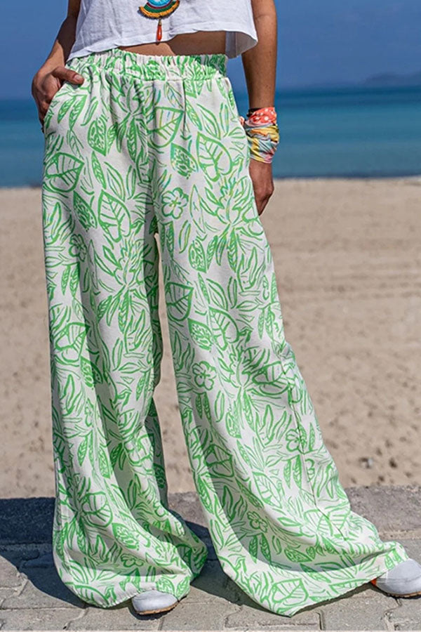 Elegantly Styled Trousers for Everyday Wear