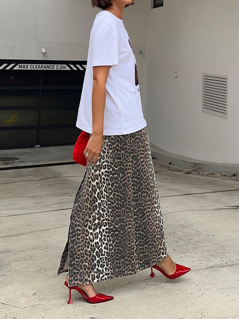 Classic Vintage Garment with a Flattering Fit