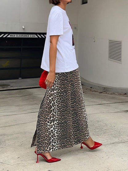 Classic Vintage Garment with a Flattering Fit