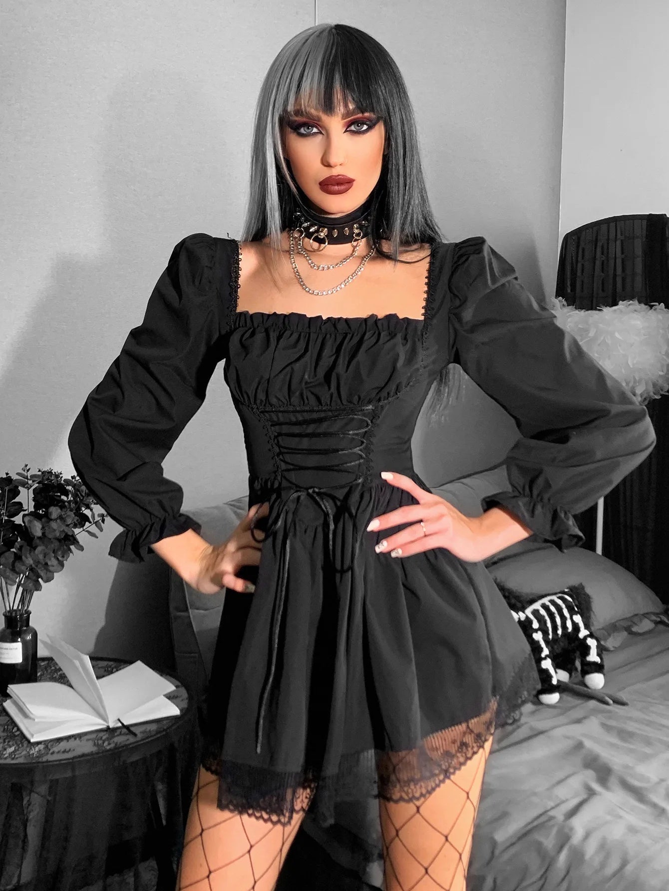 Beautifully Finished Dress in a Timeless Design