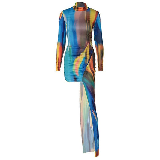Well Tailored Dress with a Graceful Silhouette