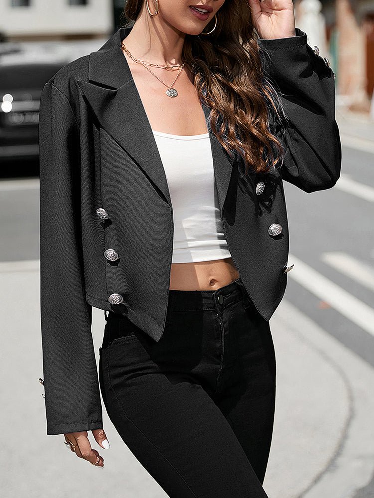 Well Tailored Coat with a Graceful Silhouette