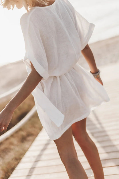 Effortlessly Elegant Dress with a Timeless Design