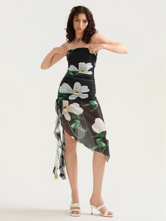A Vintage Style Dress with Delicate Timeless Details