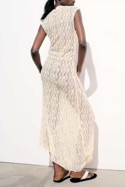 Sophisticated Dress with a Clean Classic Look