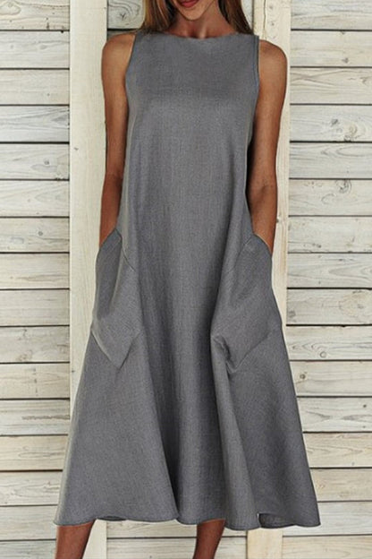 Effortlessly Elegant Dress with a Timeless Design