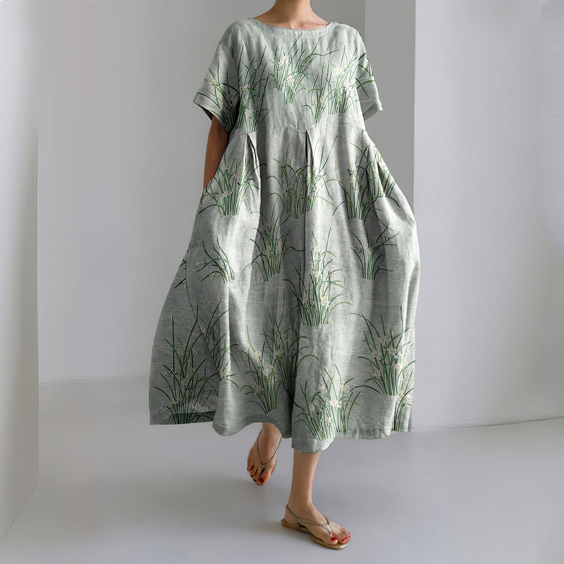 Classic Vintage Dress with a Flattering Fit