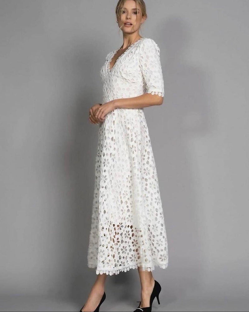Classic Vintage & Enduringly Stylish Dress