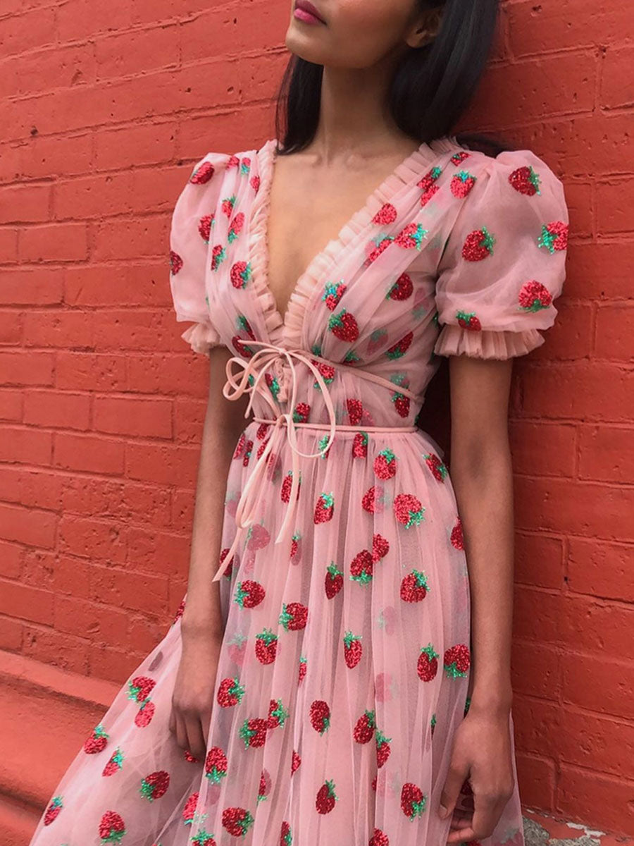 Classic Vintage Dress with a Flattering Fit