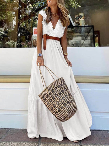 Beautifully Finished Dress in a Timeless Design