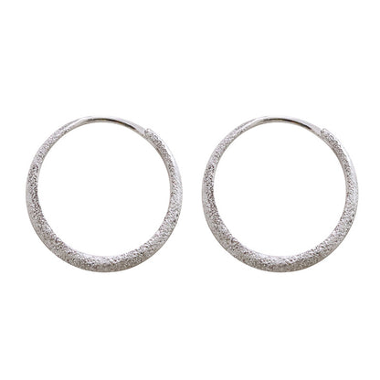 Romantic Silver Earring for Special Moments