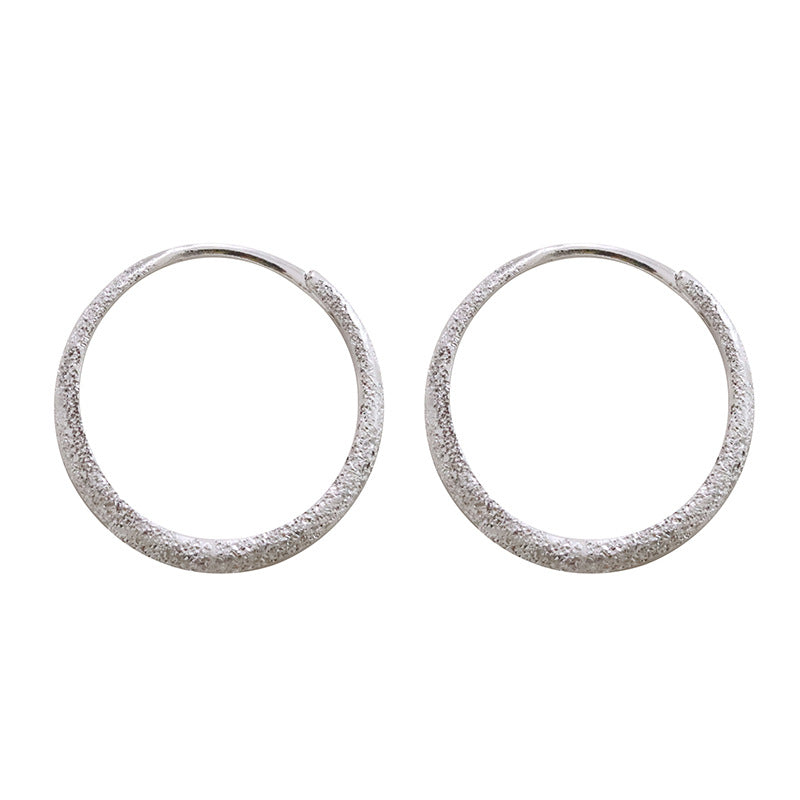 Romantic Silver Earring for Special Moments