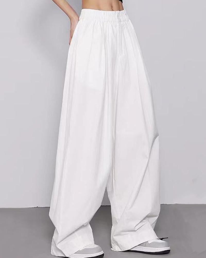 Sophisticated Pants with a Clean Classic Look