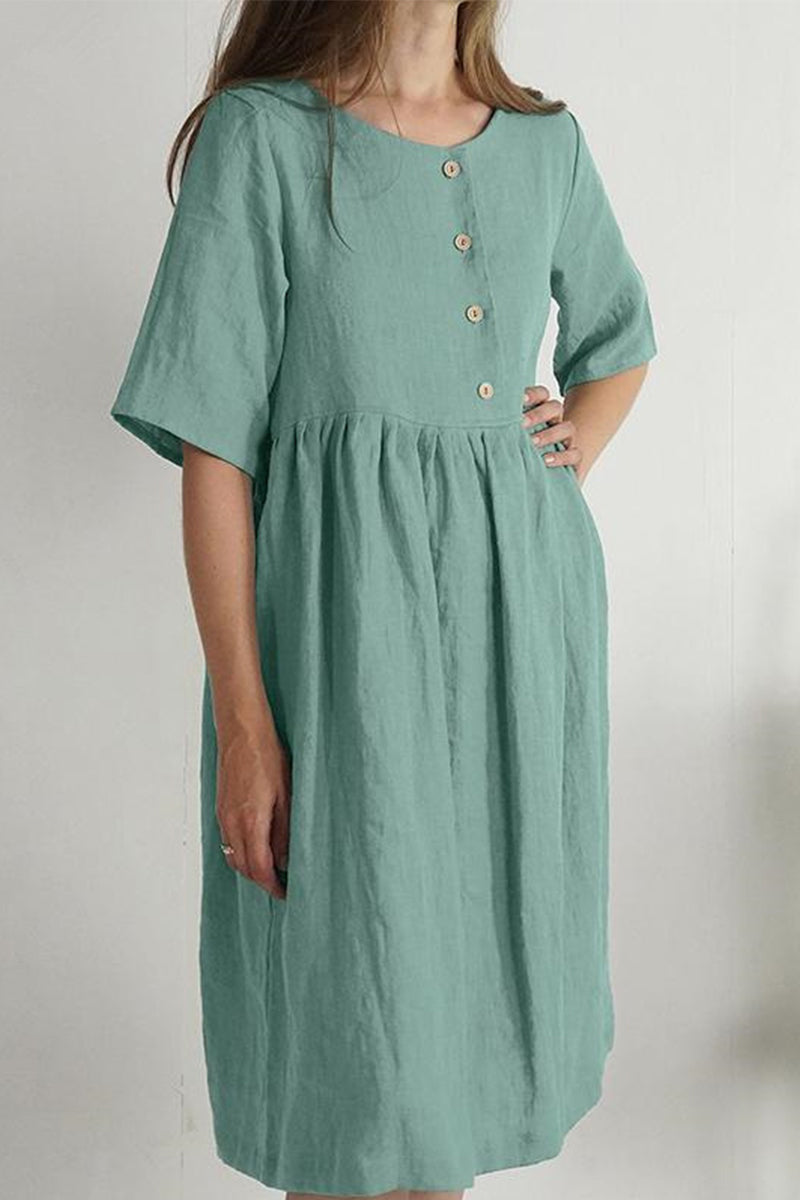 Effortlessly Elegant Dress with a Timeless Design