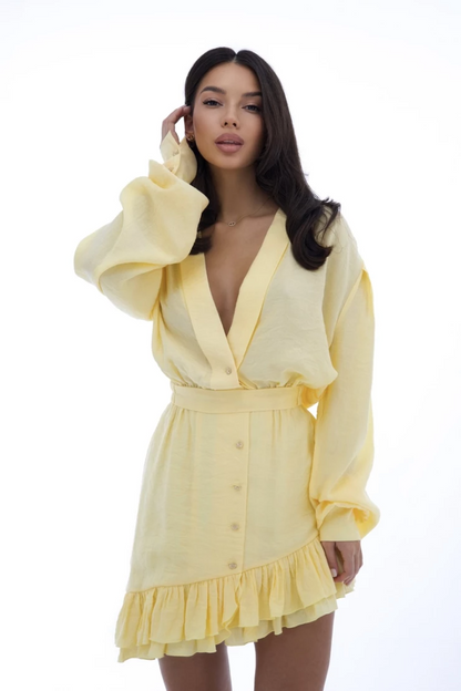 Well Tailored Dress with a Graceful Silhouette