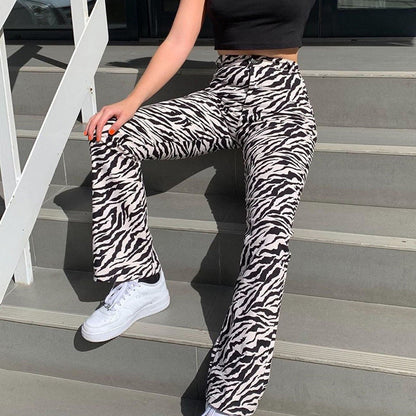Well Tailored Pants with a Graceful Silhouette