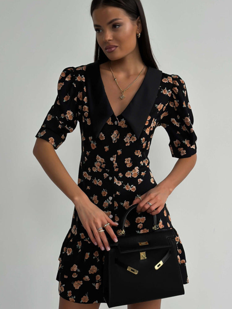 Beautifully Finished Dress in a Timeless Design