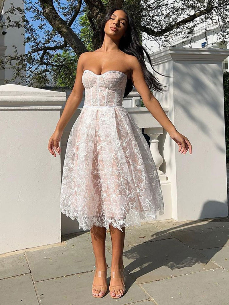 Sophisticated Dress with a Clean Classic Look