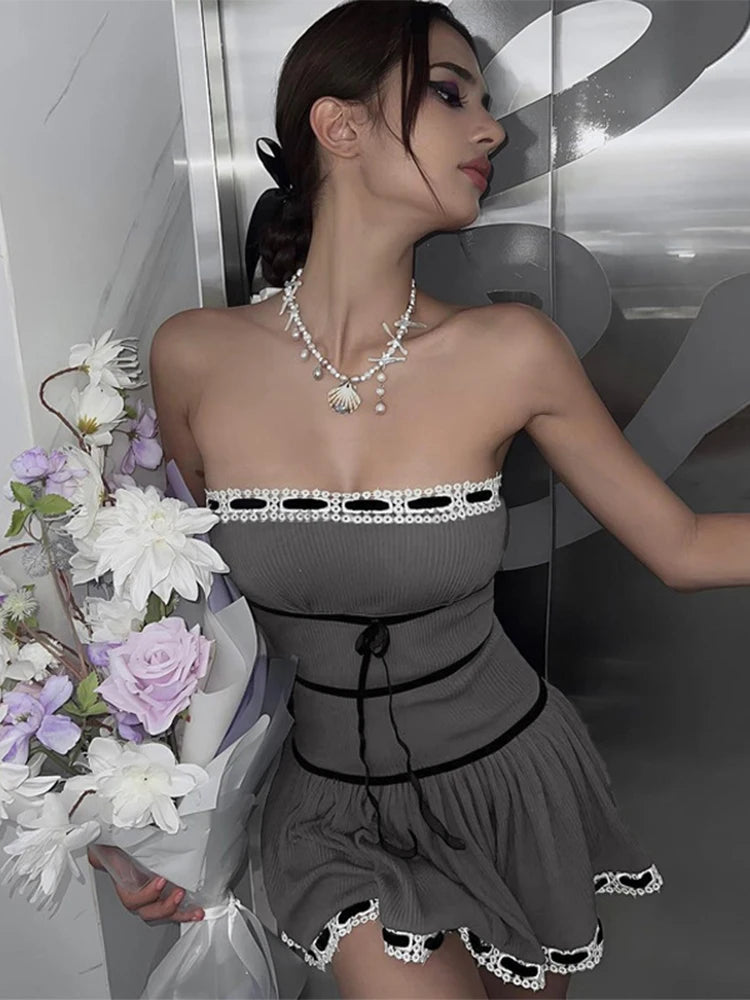 Beautifully Finished Dress in a Timeless Design