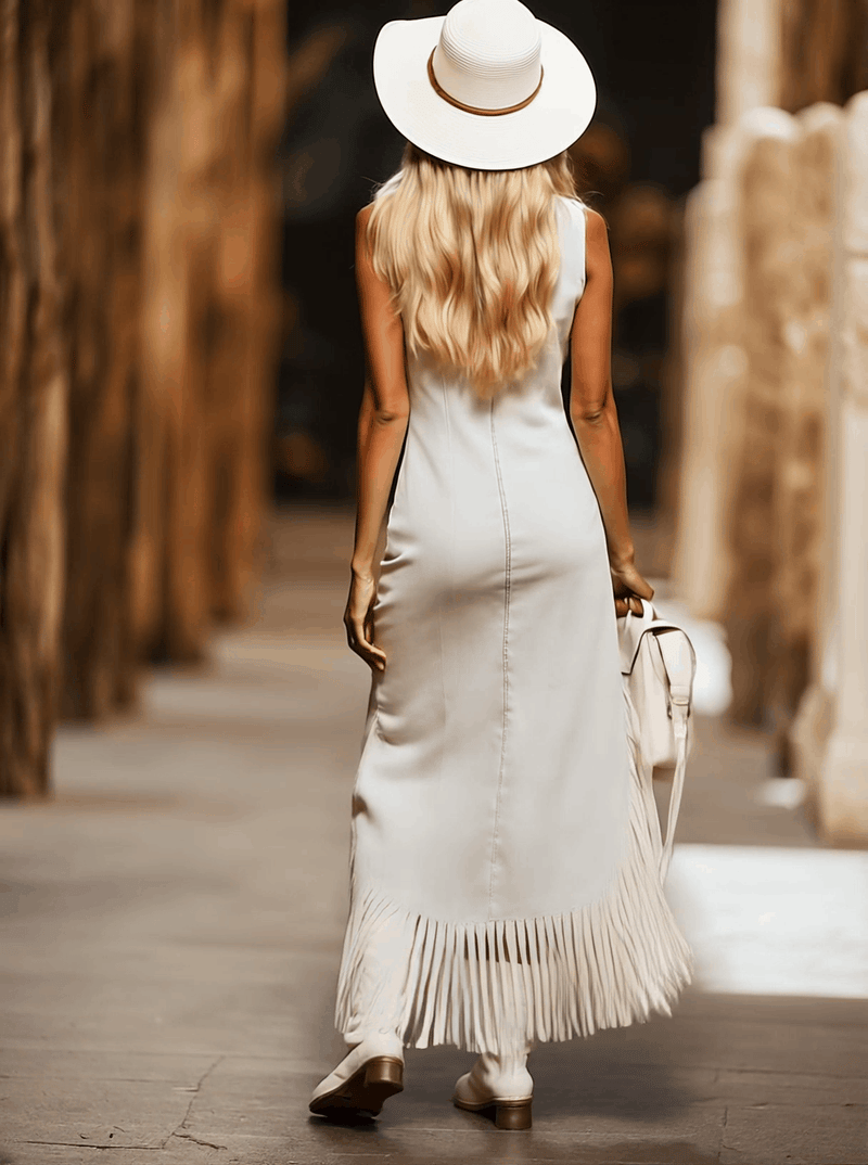 Beautifully Crafted Dress in a Classic Style