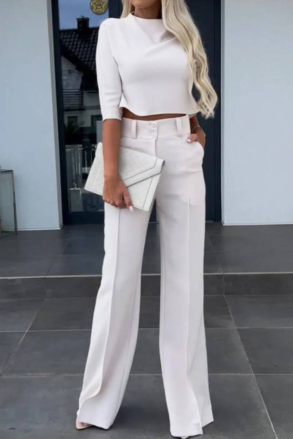 Gracefully Styled Garment for Any Occasion
