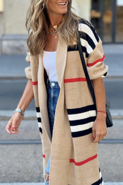 Effortlessly Elegant Cardigan with a Timeless Design