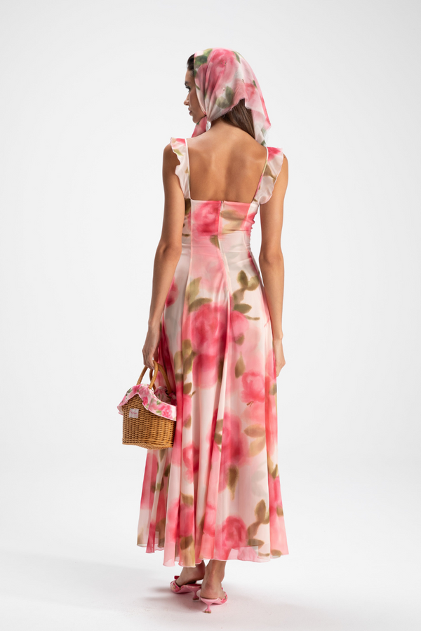 Beautifully Crafted Dress in a Classic Style