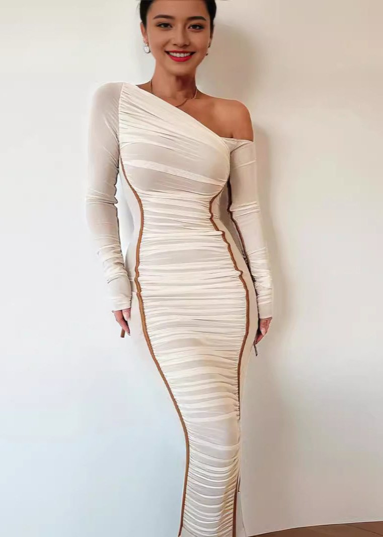 A Vintage Style Dress with Delicate Timeless Details