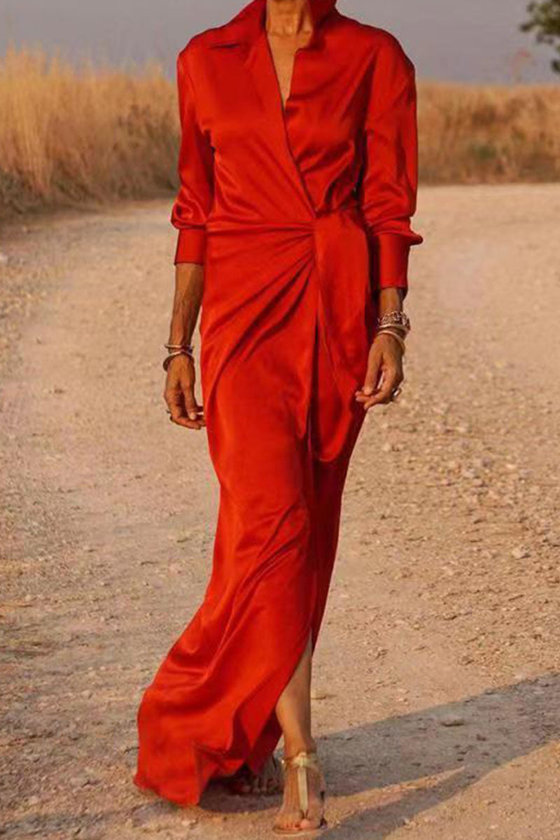 Beautifully Finished Dress in a Timeless Design