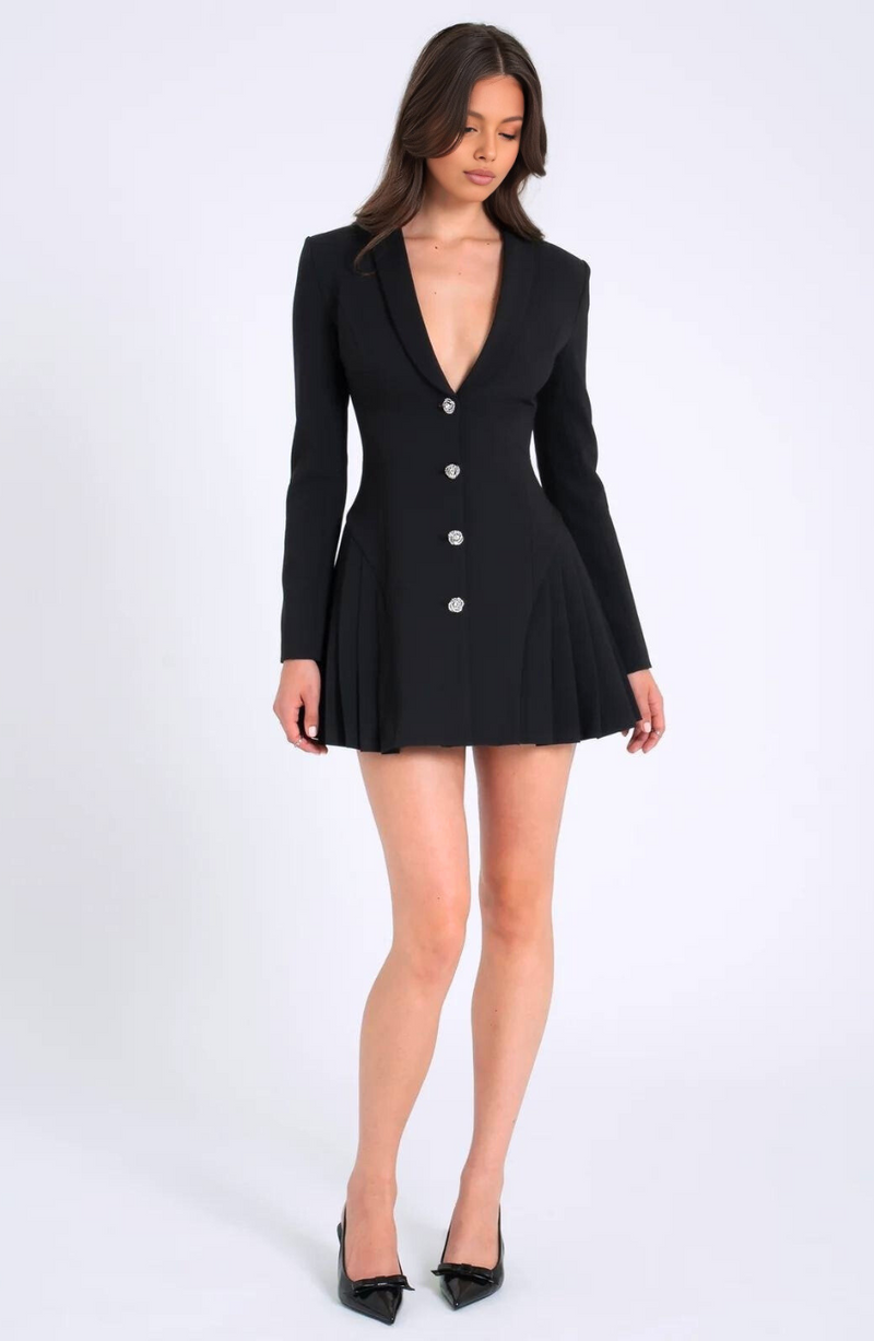 Sophisticated Dress with a Clean Classic Look