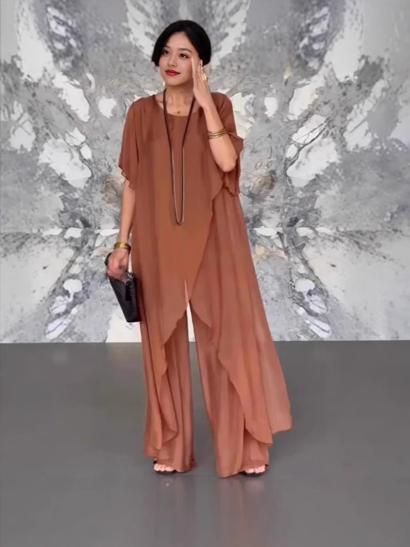 Vintage Inspired Pants with a Contemporary Edge