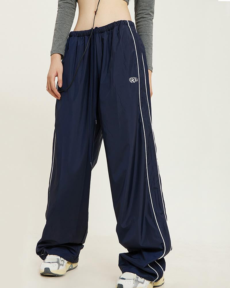 Elegantly Styled Pants for Everyday Wear