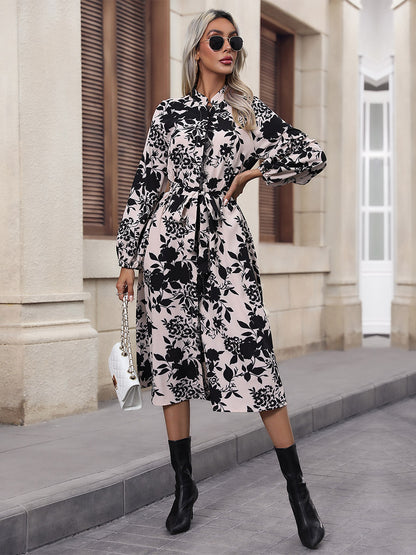 Well Tailored Dress with a Graceful Silhouette