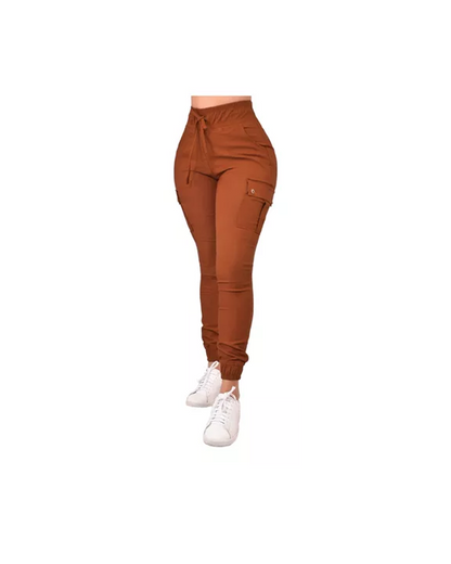 Effortlessly Elegant Pants with a Timeless Design