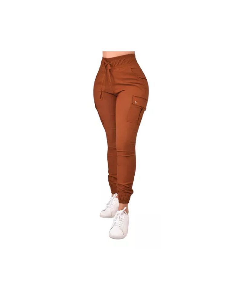 Effortlessly Elegant Pants with a Timeless Design