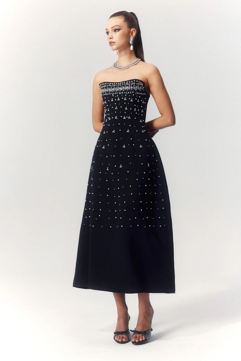 Classic Vintage Dress with a Flattering Fit